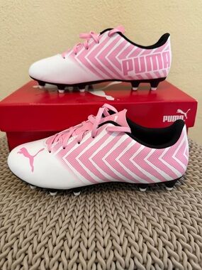 Puma Junior Pink & White Soccer Cleats size 5.5